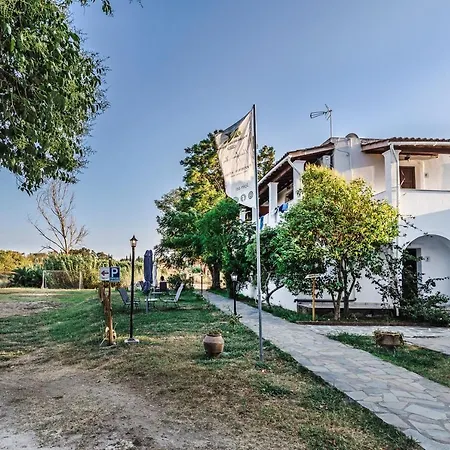 Nikolouzos Sunny Estate Corfu * Ipsos